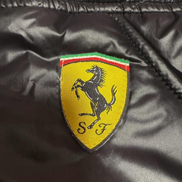 Puma racing Scuderia Ferrari T7 black puffer jacket - Picture 3 of 14